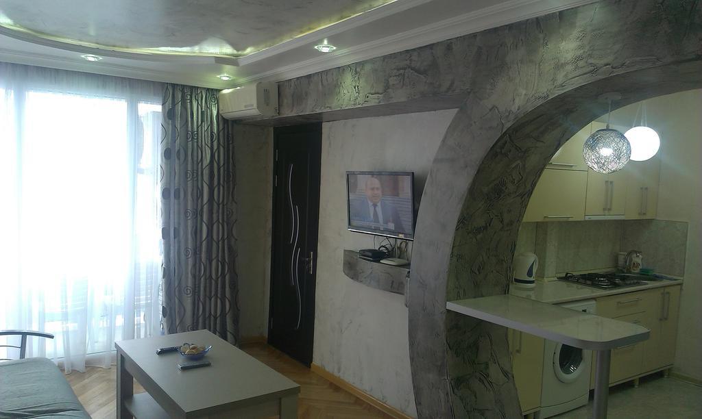 באטומי Irakli'S Apartment With Sea View חדר תמונה