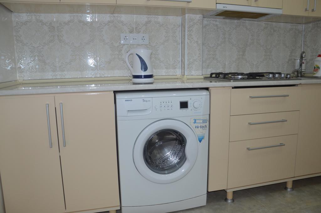 באטומי Irakli'S Apartment With Sea View חדר תמונה