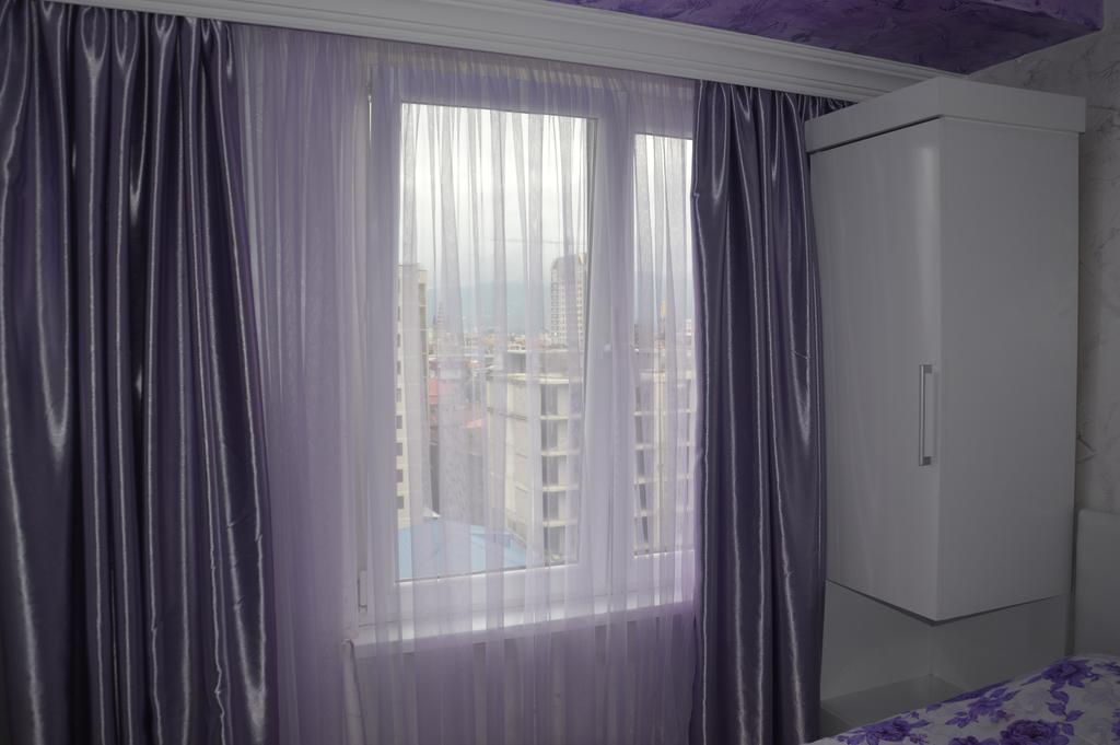 באטומי Irakli'S Apartment With Sea View חדר תמונה